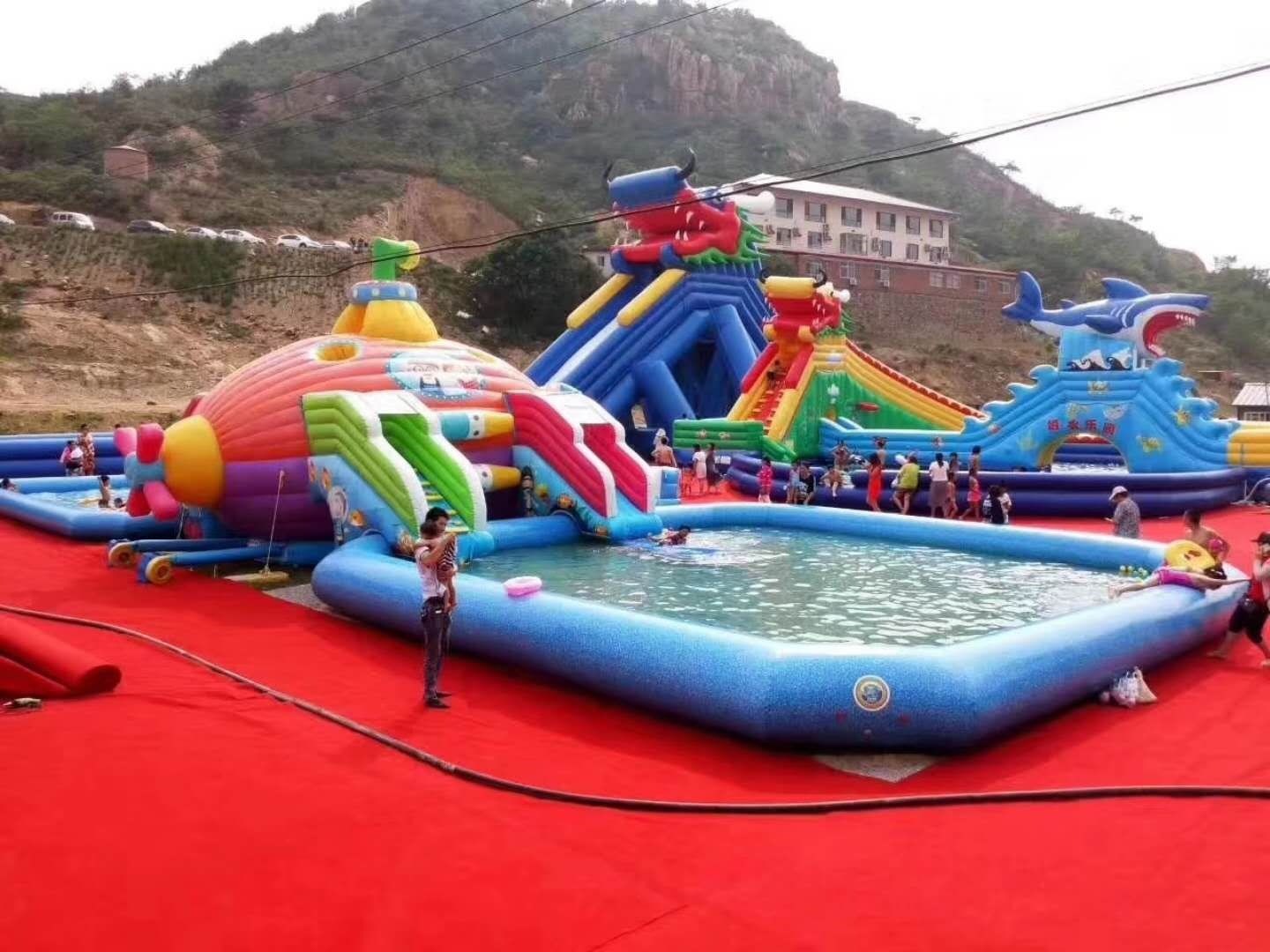 杨浦深海潜艇充气水上乐园